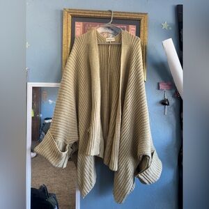 Indigo Luna Tuula Poncho in Almond
